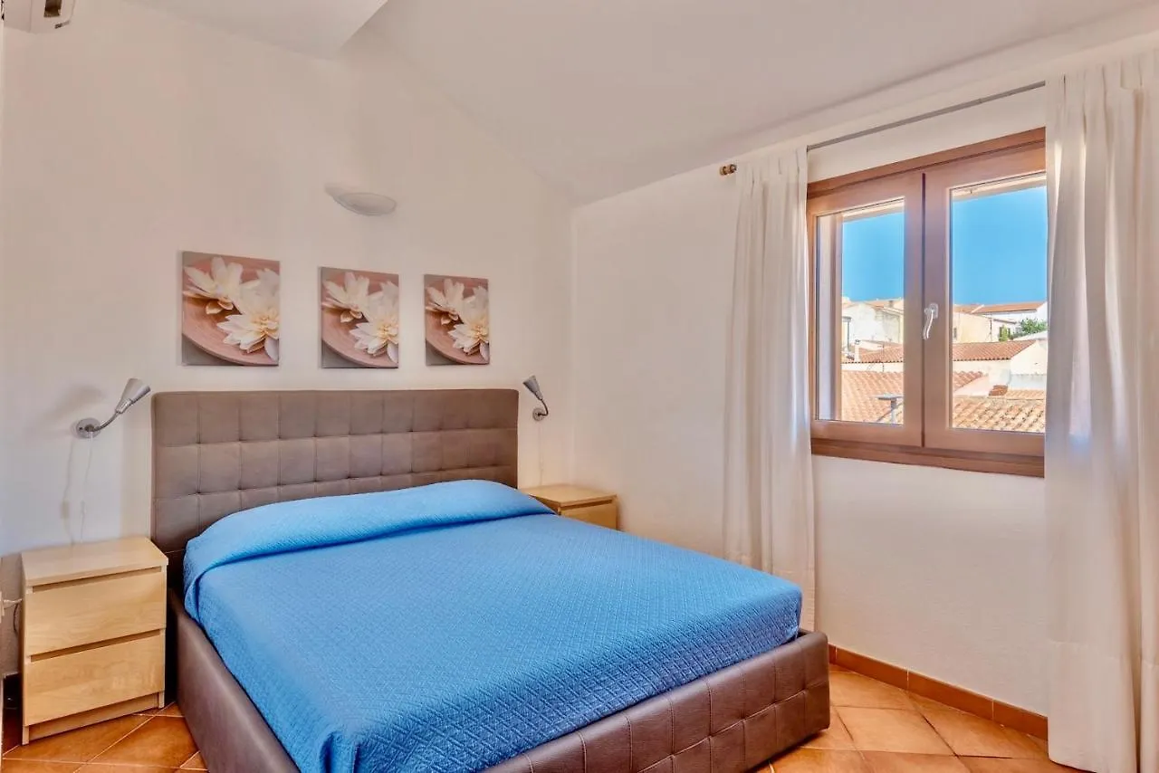 Isa-Residence With Swimming-Pool In Santa Teresa Di Gallura Italy