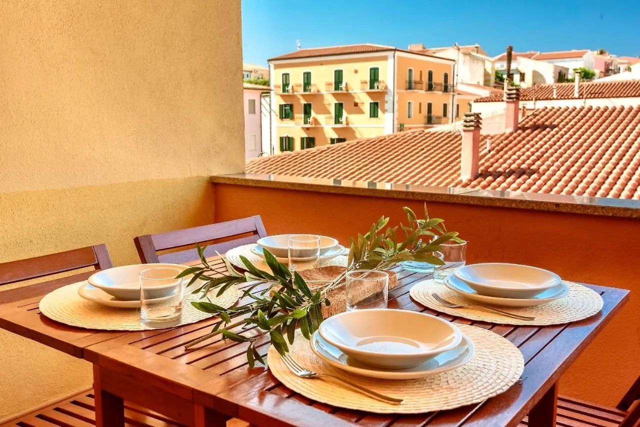 Isa-Residence With Swimming-Pool In Santa Teresa Di Gallura
