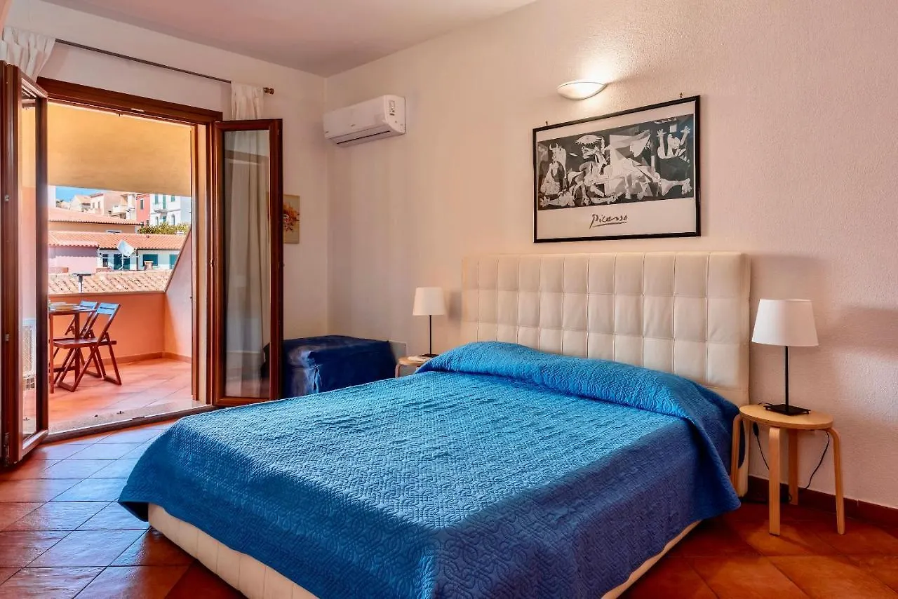 Aparthotel Isa-Residence With Swimming-Pool In Santa Teresa Di Gallura