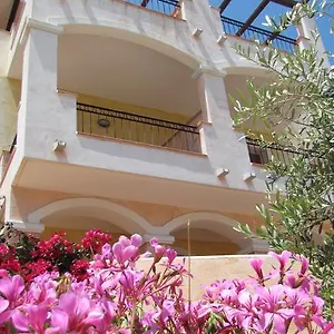 2* Aparthotel Olimpo